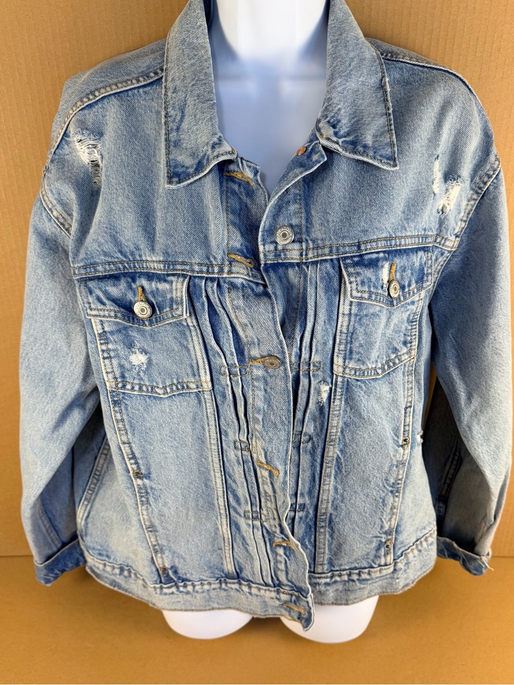Old Navy XL Blue Light Wash Button Up Distressed Denim Jean Jacket